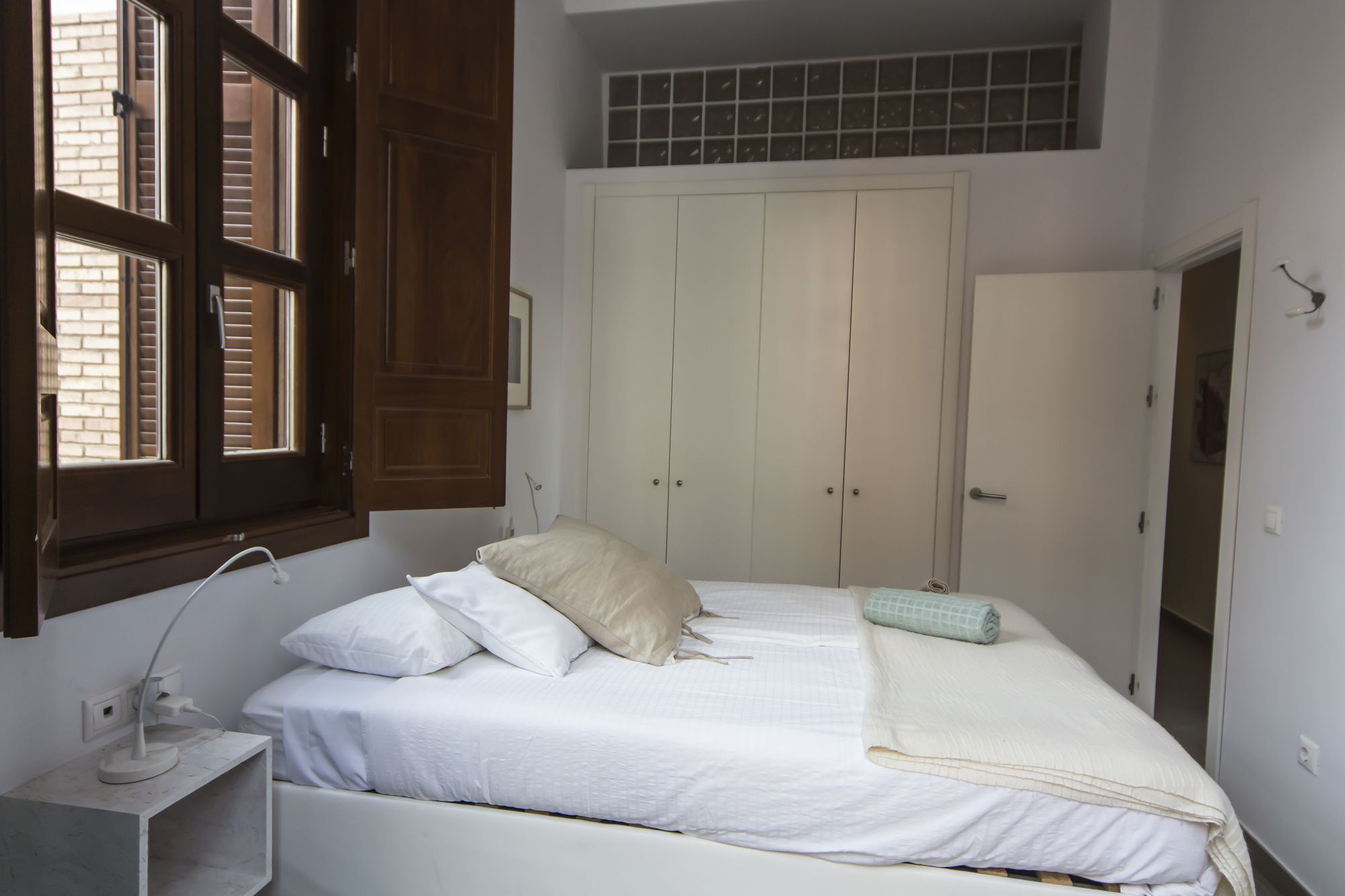 Apartamentos Malaga Picasso Экстерьер фото
