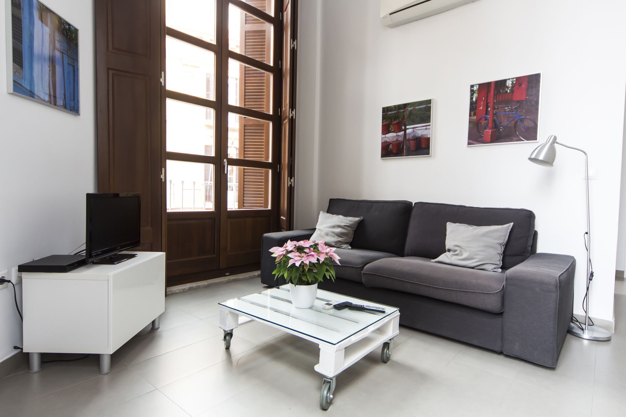 Apartamentos Malaga Picasso Экстерьер фото